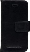 Load image into Gallery viewer, Dbramante1928 Copenhagen Plus Leather Folio Case iPhone SE 1st gen / 5s / 5 Black
