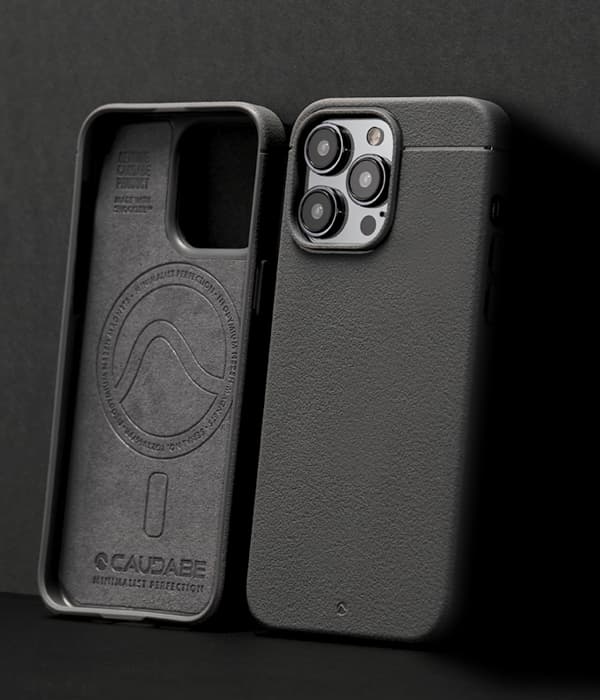 Caudabe Sheath Slim Protective Case with MagSafe iPhone 15 Pro 6.1 - Black