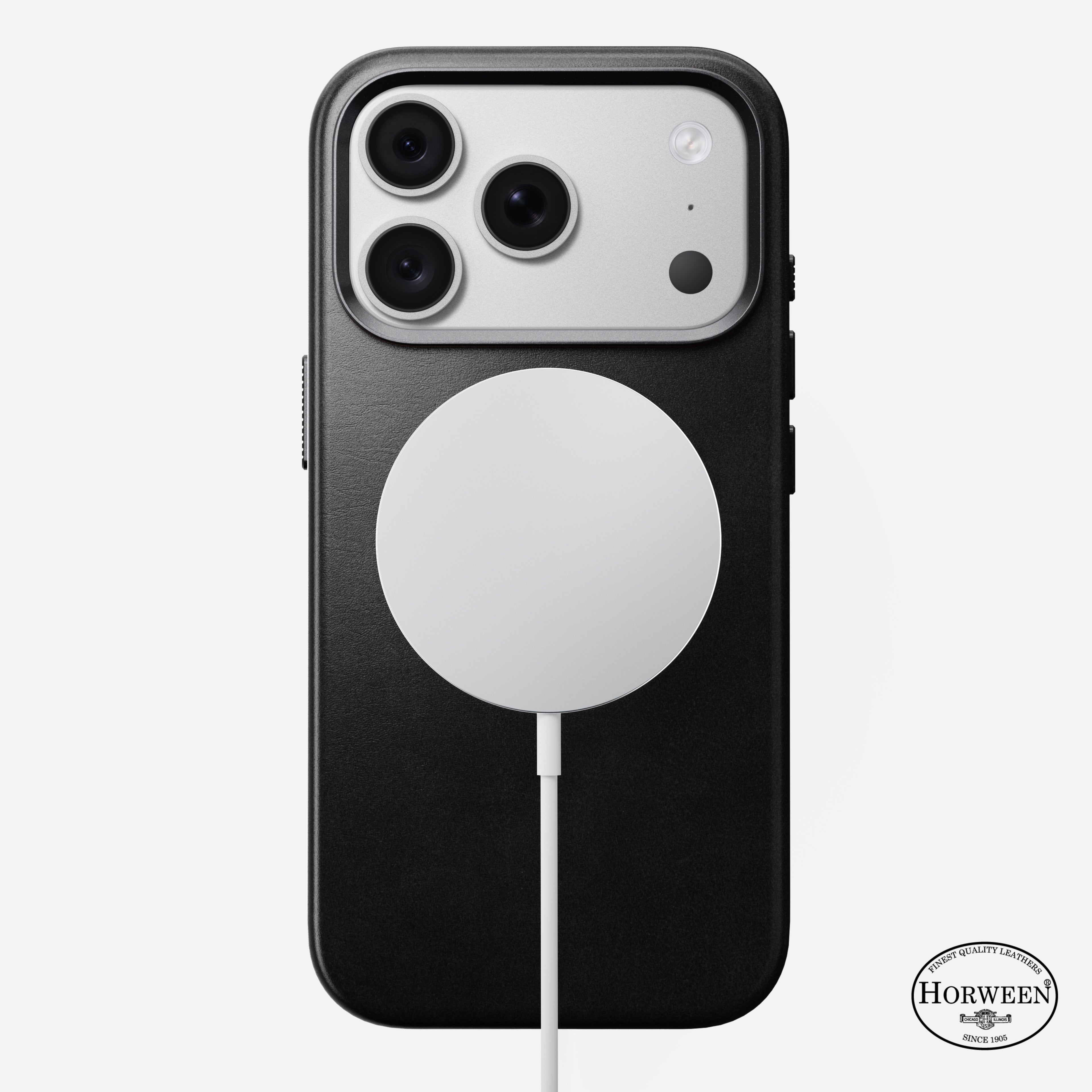Traditional Horween Leather Case for iPhone 18 Pro 6.3 in Black Horween - Nomad
