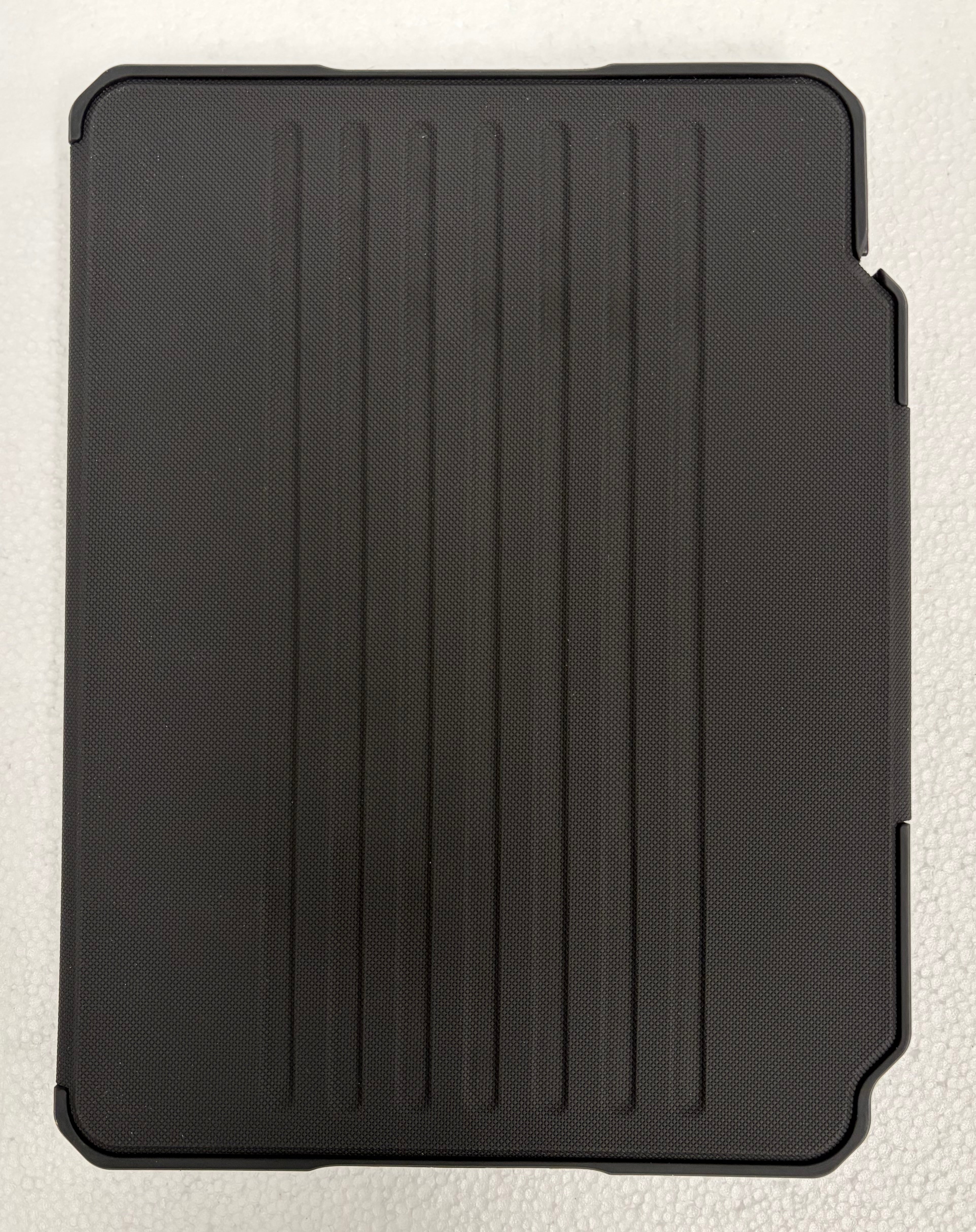 Rugged Folio Magnetic Case for iPad Pro 11 2020 2nd Gen - Black