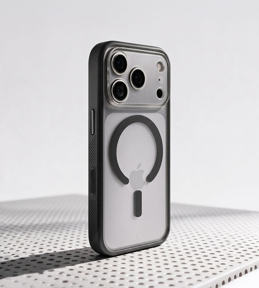 Synthesis Precise Case MagSafe iPhone 18 Pro 6.3 in Obsidian - Caudabe