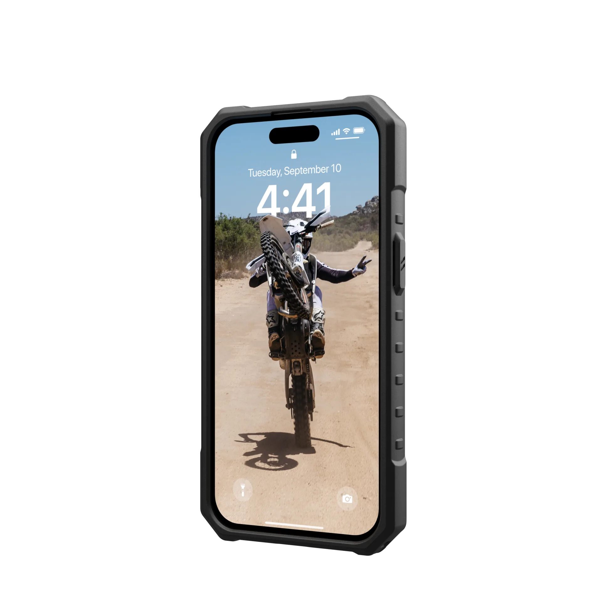 UAG Pathfinder MagSafe Case iPhone 16e / 15 / 14 / 13 Standard 6.1 - Olive Drab