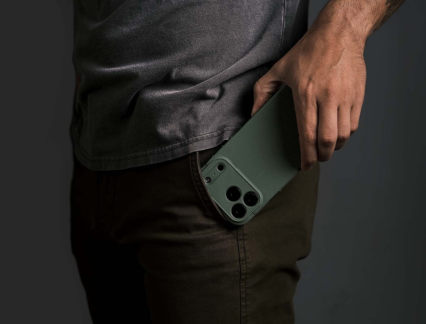 Caudabe Sheath Precise Protective Case MagSafe iPhone 17 Pro 6.3 - Eucalyptus Green