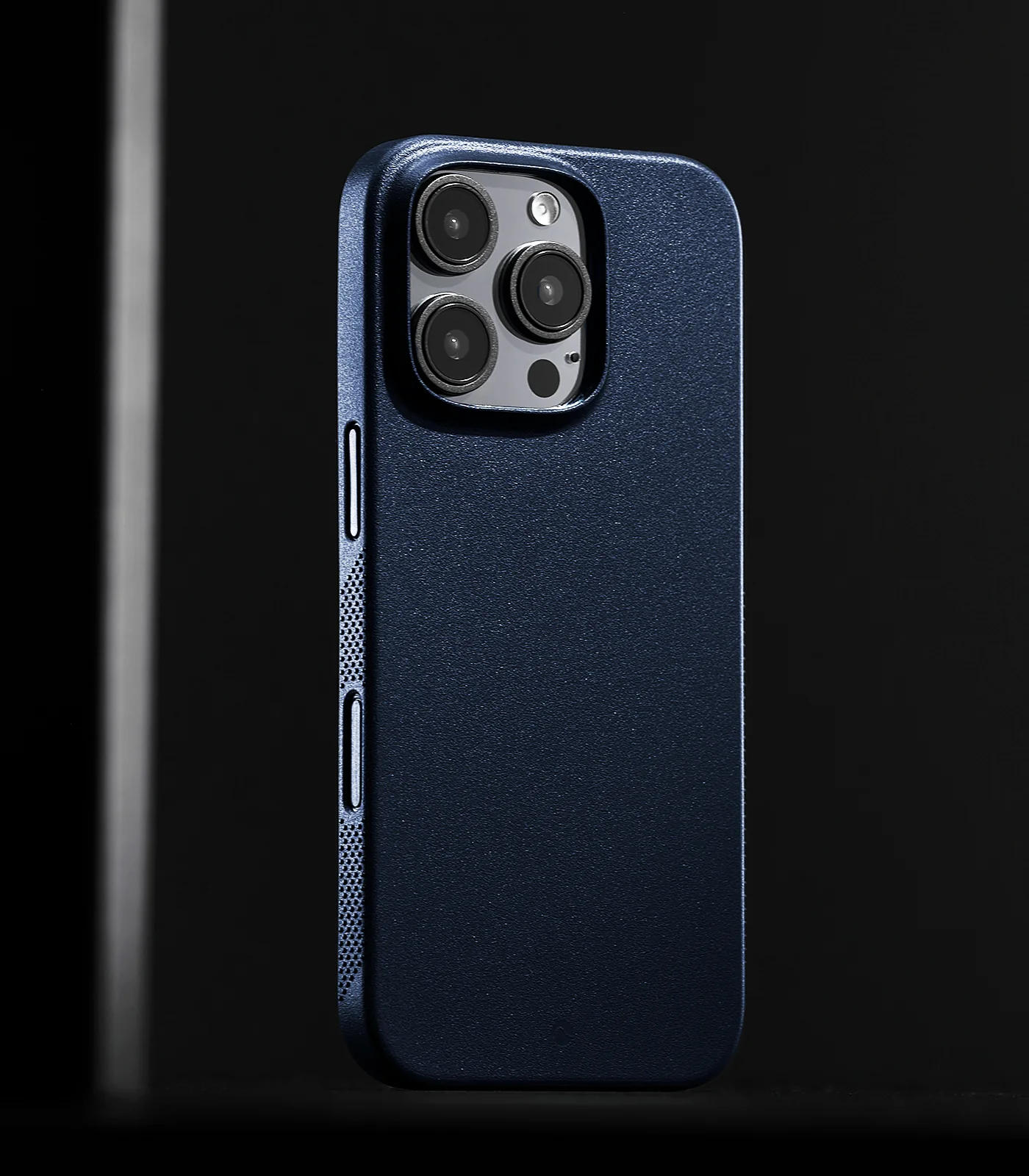 Caudabe Veil Ultra Thin Case iPhone 16 Pro 6.3 - Celestial Blue