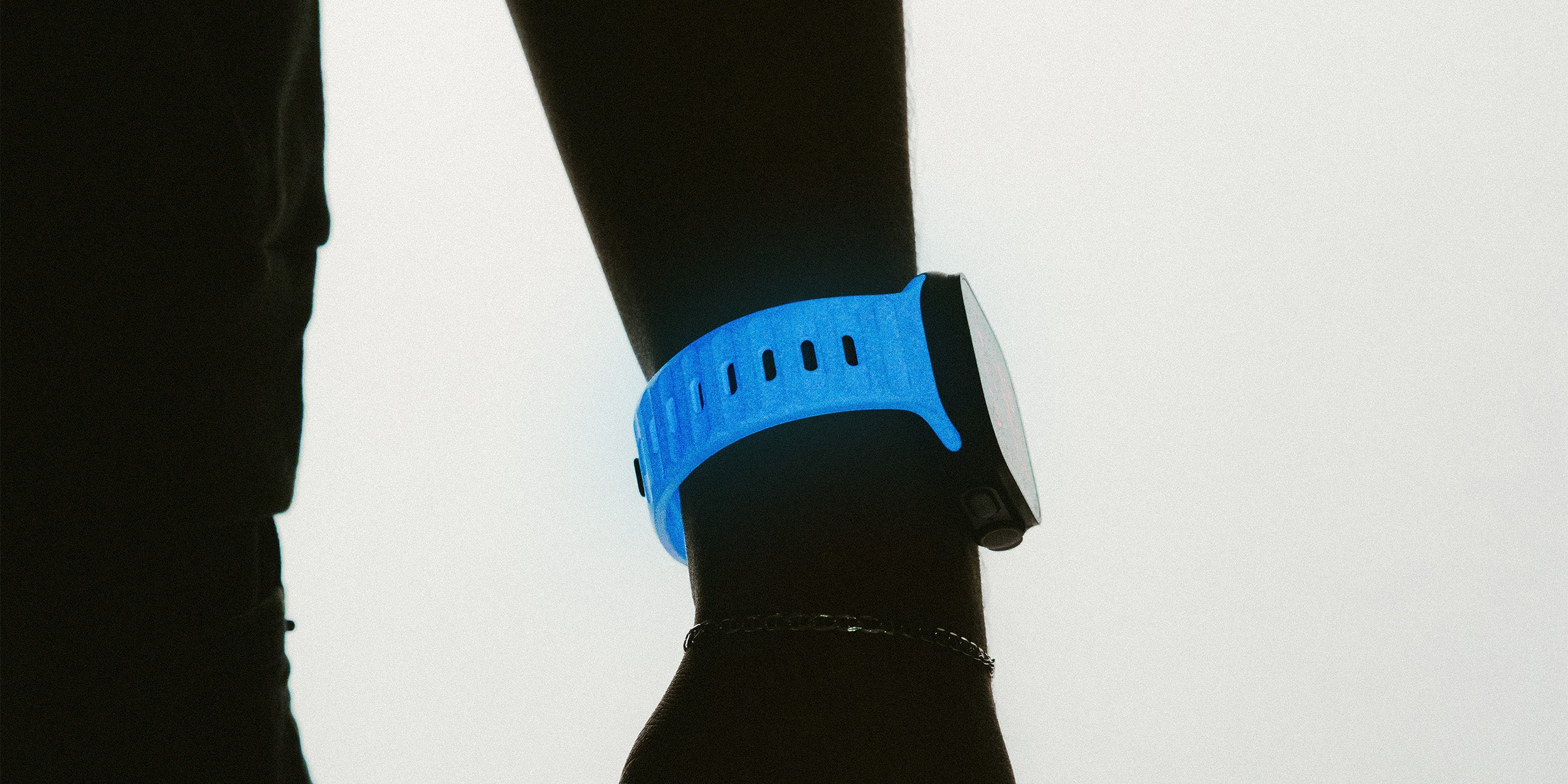 Nomad Sport Band Icy Blue Glow for Apple Watch 38-42mm – Limited Edition Glow 2.0