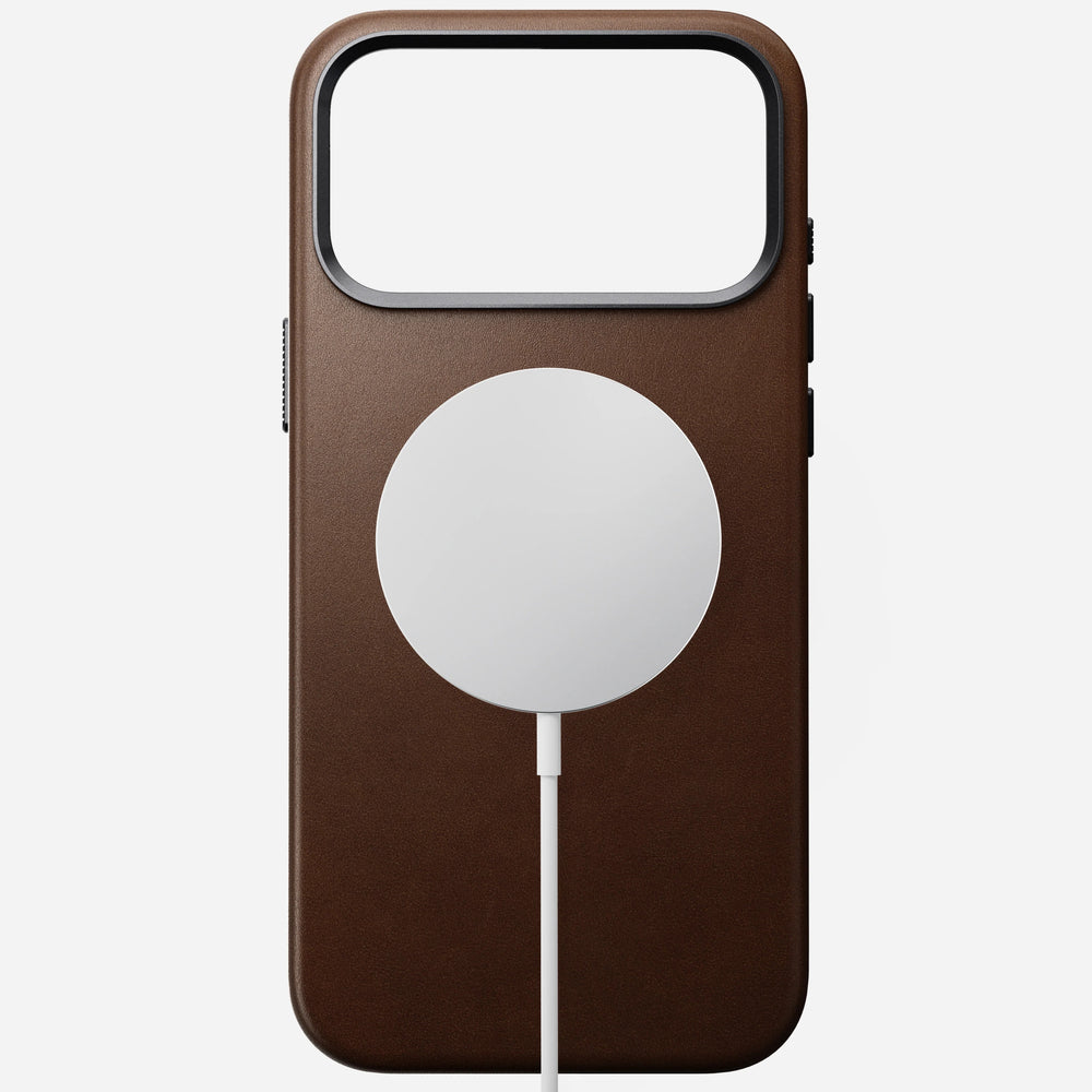 nomad leather case for iphone 17 pro brown leather grain closeup