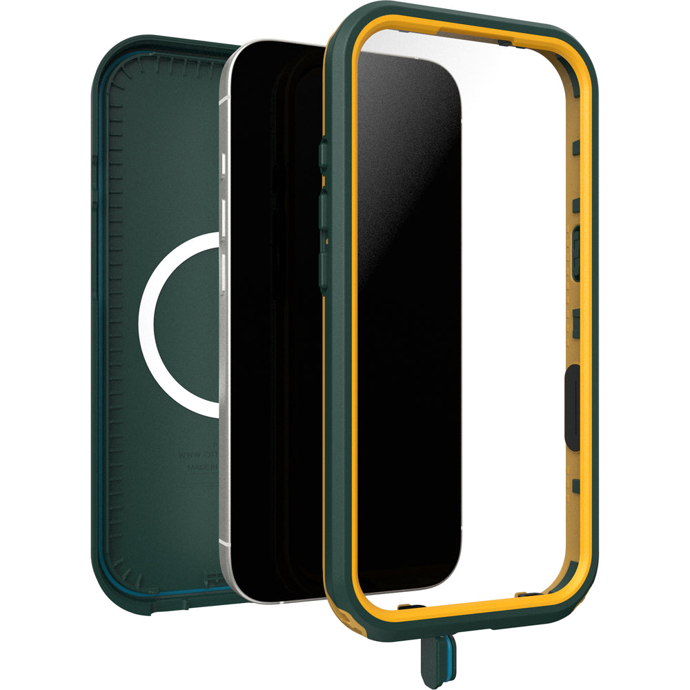 otterbox fre magsafe case for iphone 17 standard green camera button