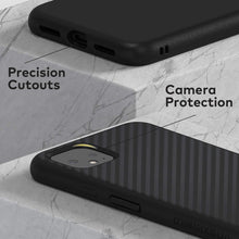 Load image into Gallery viewer, RhinoShield SolidSuit For Google Pixel 4 XL - Carbon Fibre