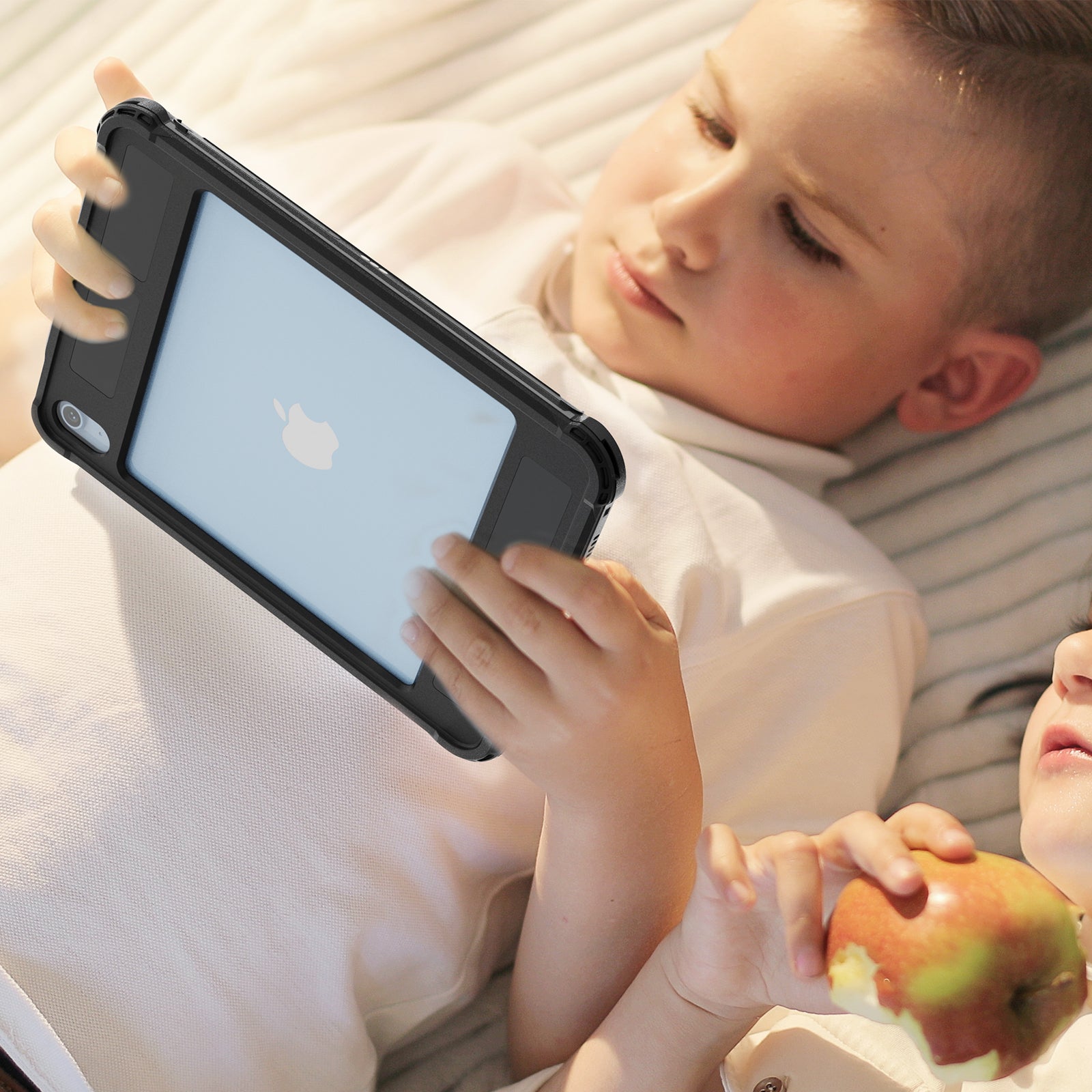 Rugged & Waterproof Protective Case iPad 10th / 11th Gen 10.9 inch - Black