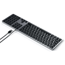 Load image into Gallery viewer, Satechi Aluminium Wired USB-A Keyboard (Grey)