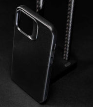 Load image into Gallery viewer, Caudabe Synthesis Slim &amp; Rugged Case iPhone 13 Pro 6.1 - Black - Mac Addict